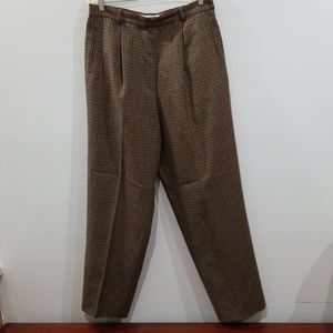 Adolfo studio women's hound tooth 100% wool slacks